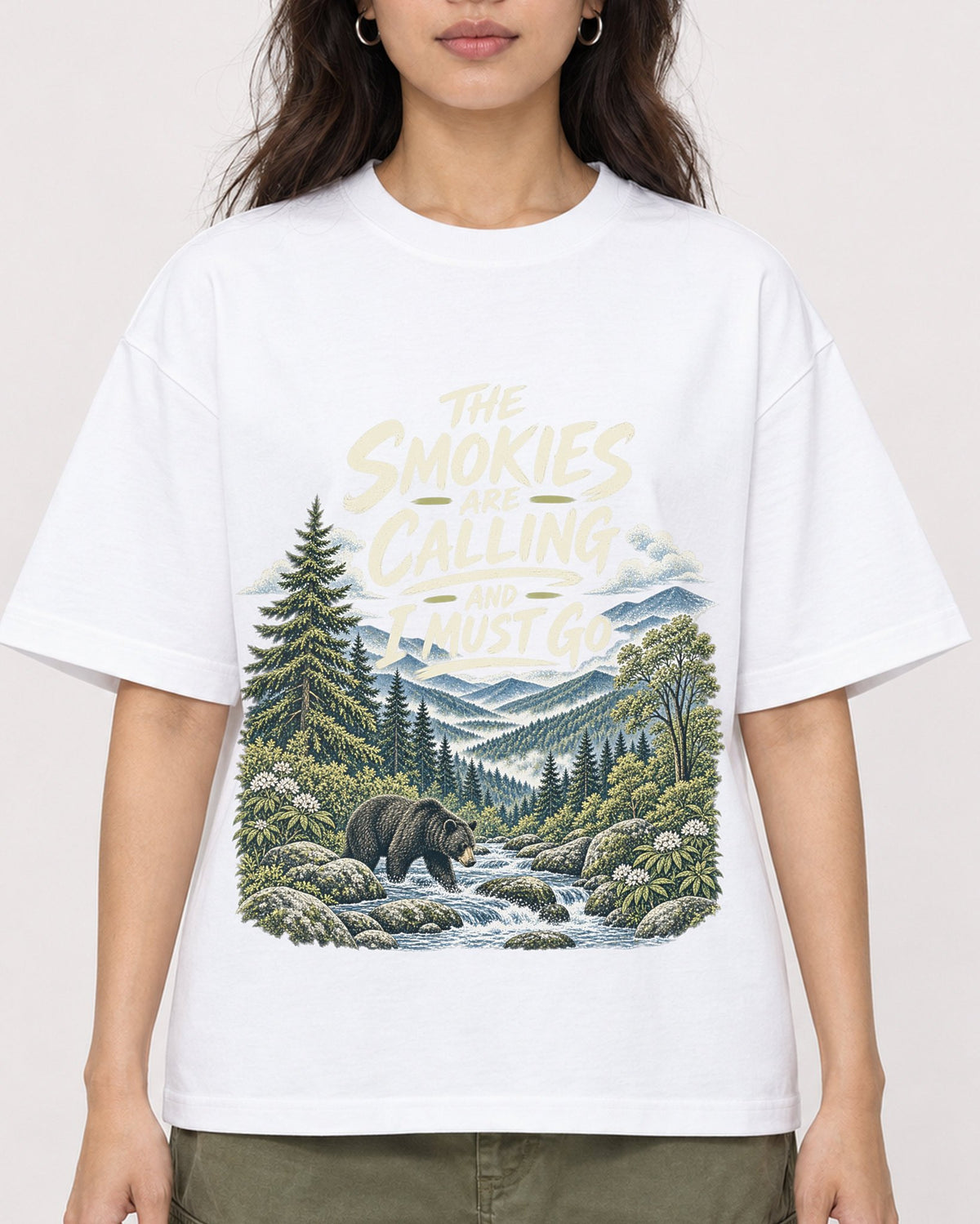 Mockup Boxy Heavyweight Tee White female close-up 02