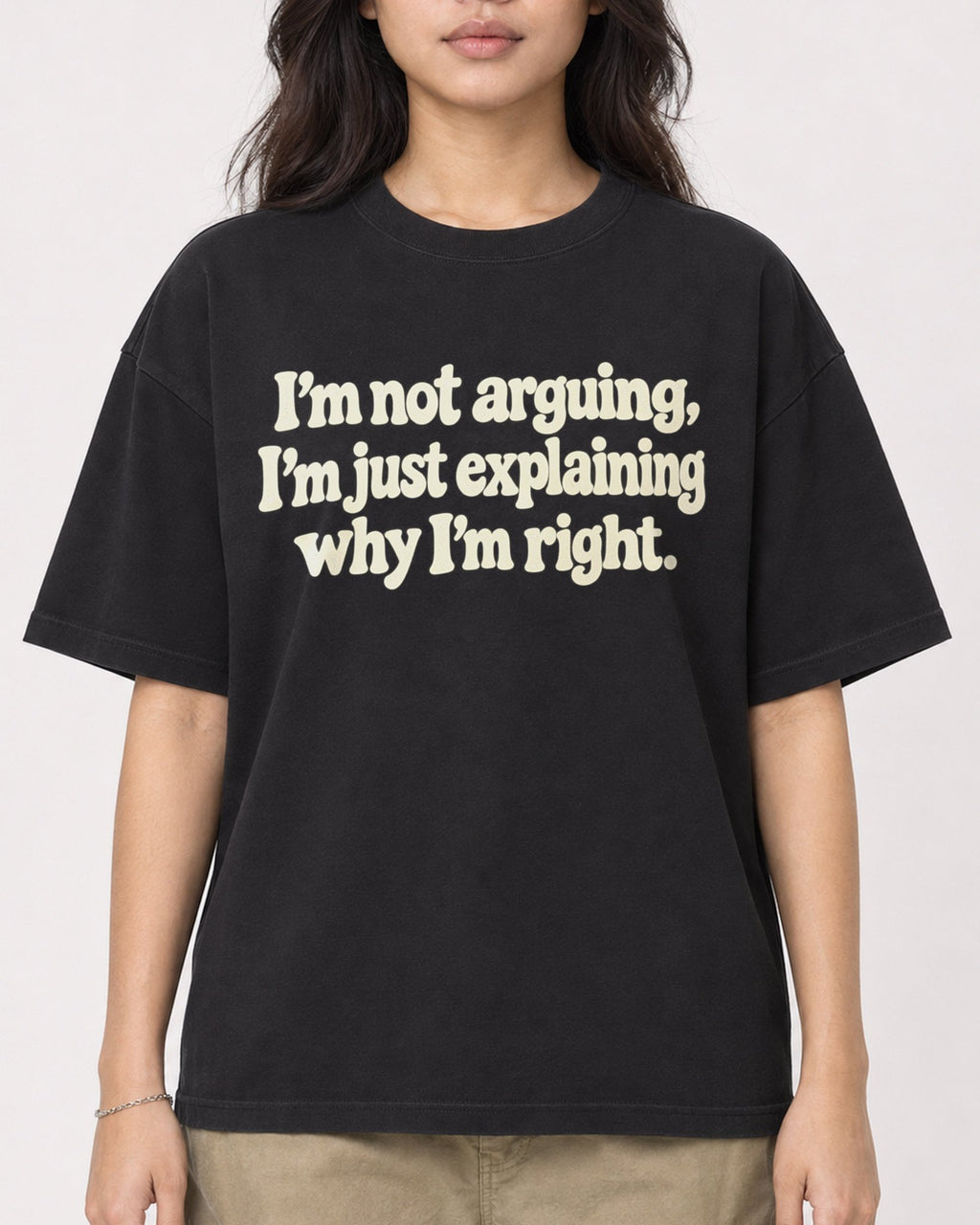 Mockup Boxy Heavyweight Tee Black female close-up 02