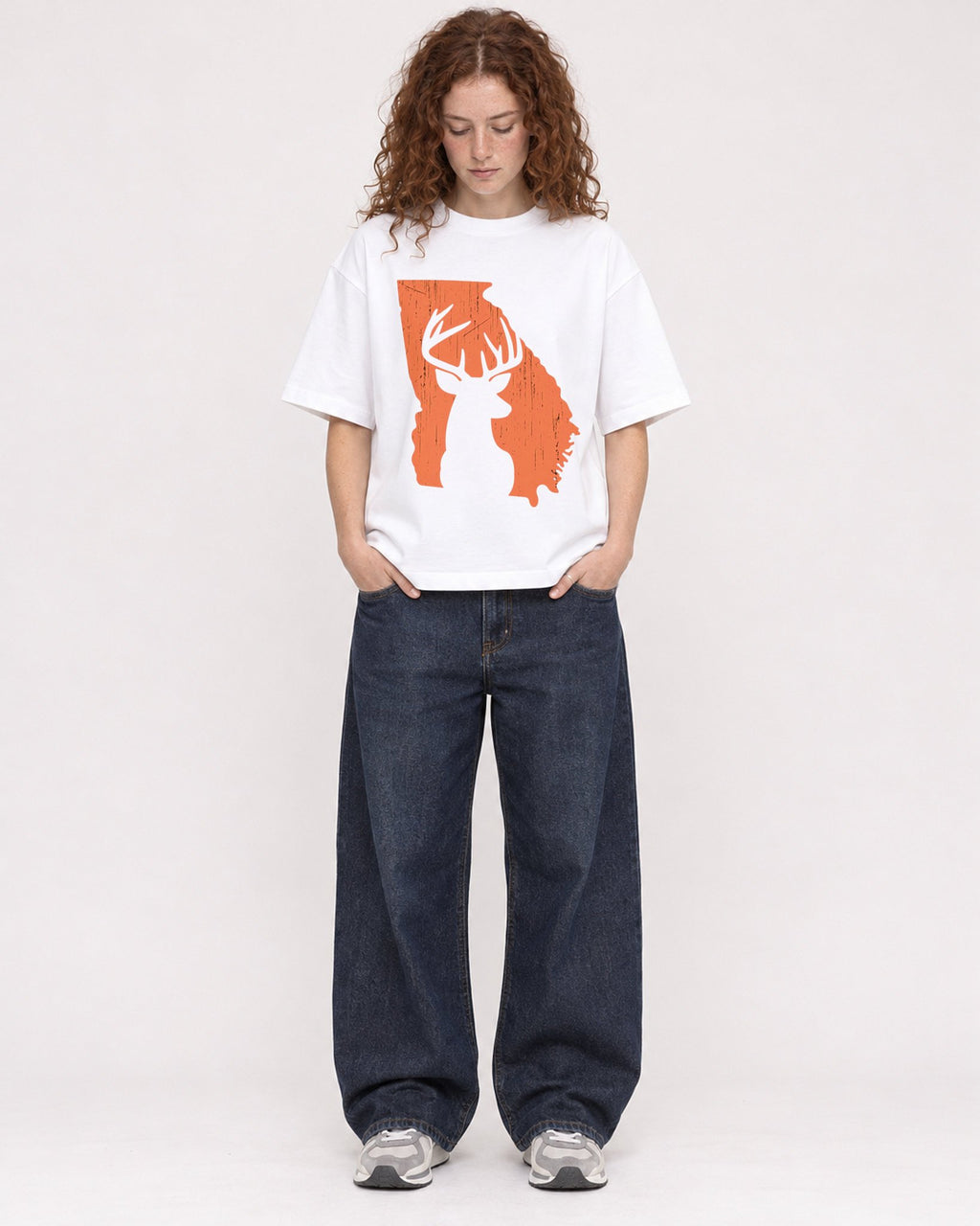 Mockup Boxy Heavyweight Tee White female full-body 09