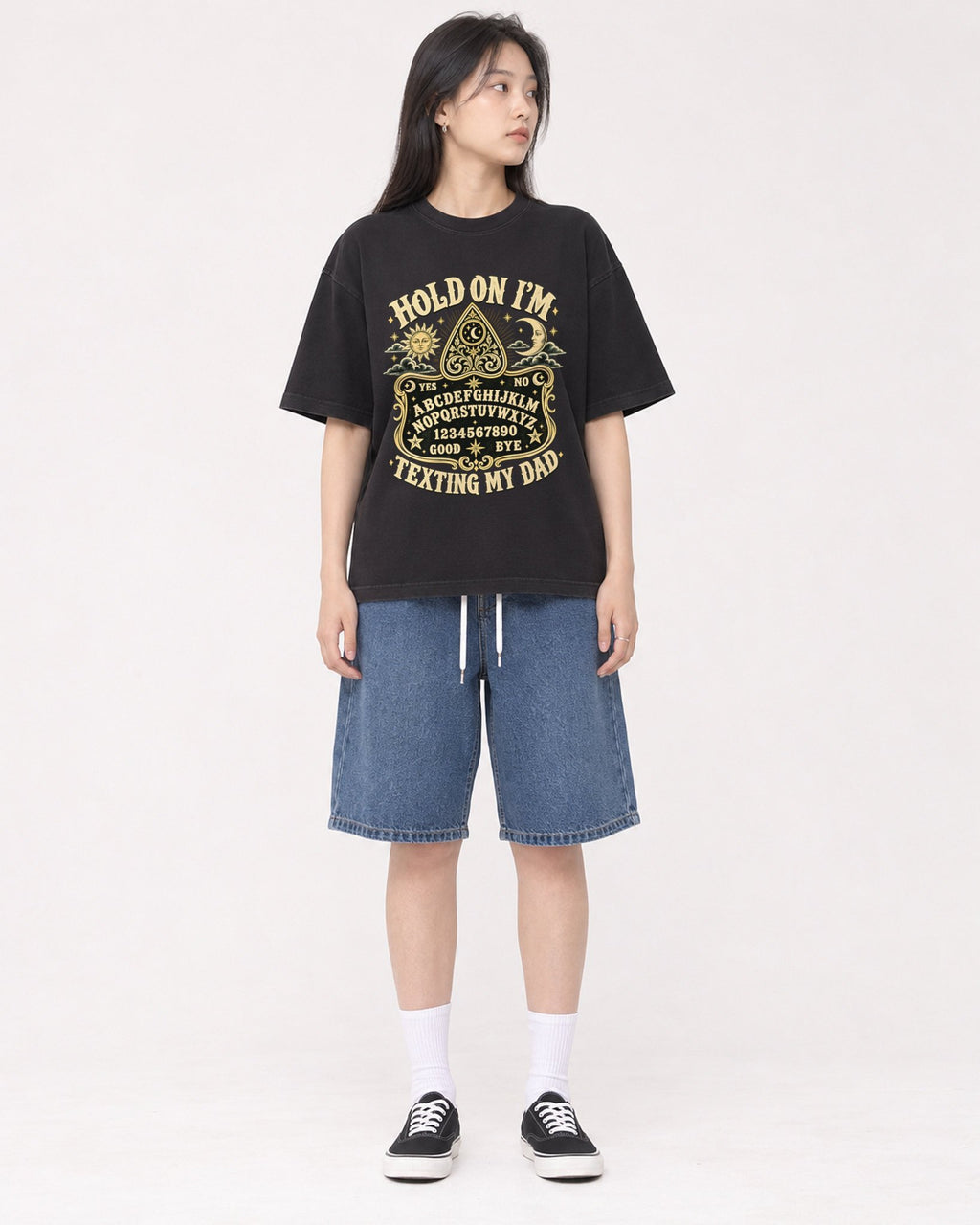 Mockup Boxy Heavyweight Tee Black female full-body 01
