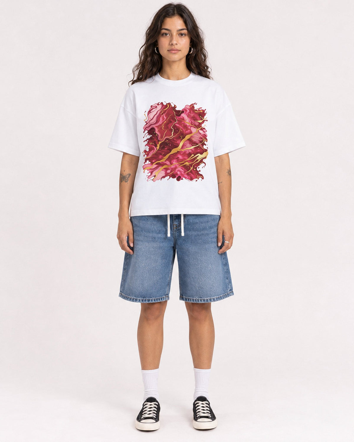 Mockup Boxy Heavyweight Tee White female full-body 06