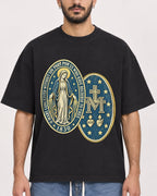 Mockup Boxy Heavyweight Tee Black male close-up 07