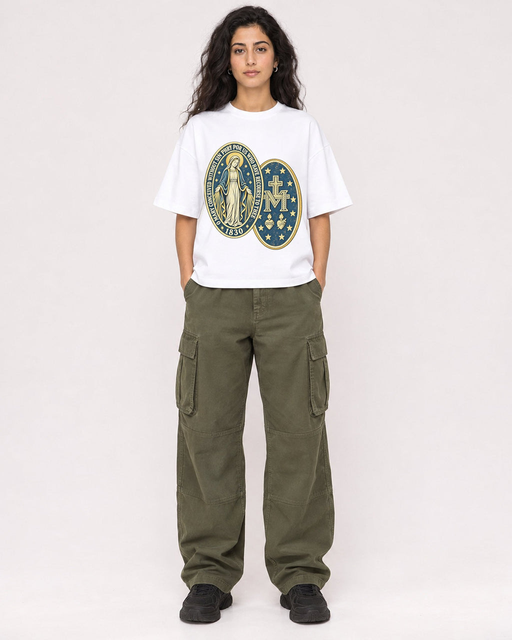 Mockup Boxy Heavyweight Tee White female full-body 07
