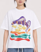 Mockup Boxy Heavyweight Tee White female close-up 21