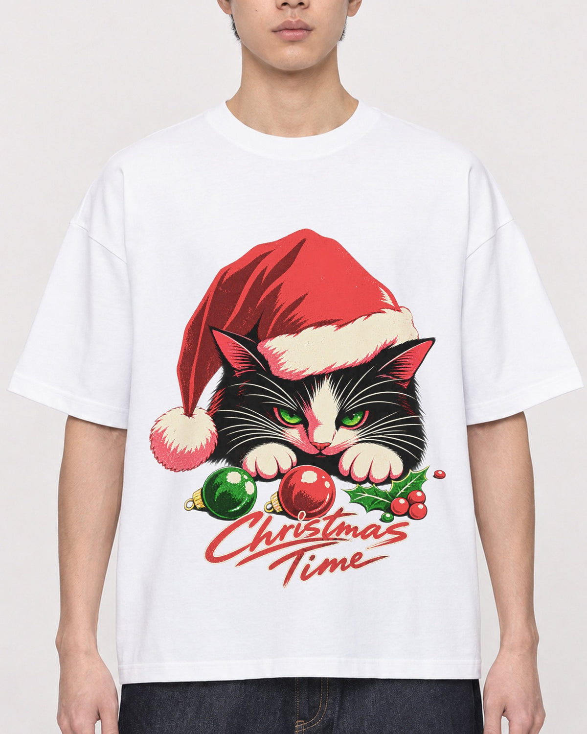 Mockup Boxy Heavyweight Tee White male close-up 01