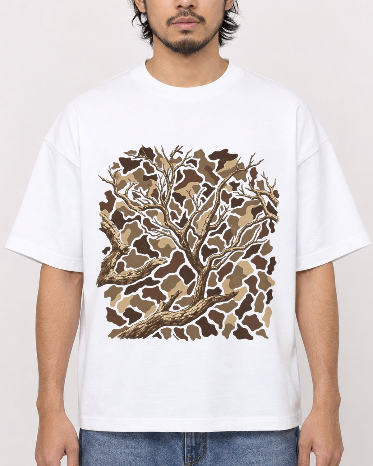 Mockup Boxy Heavyweight Tee White male close-up 22