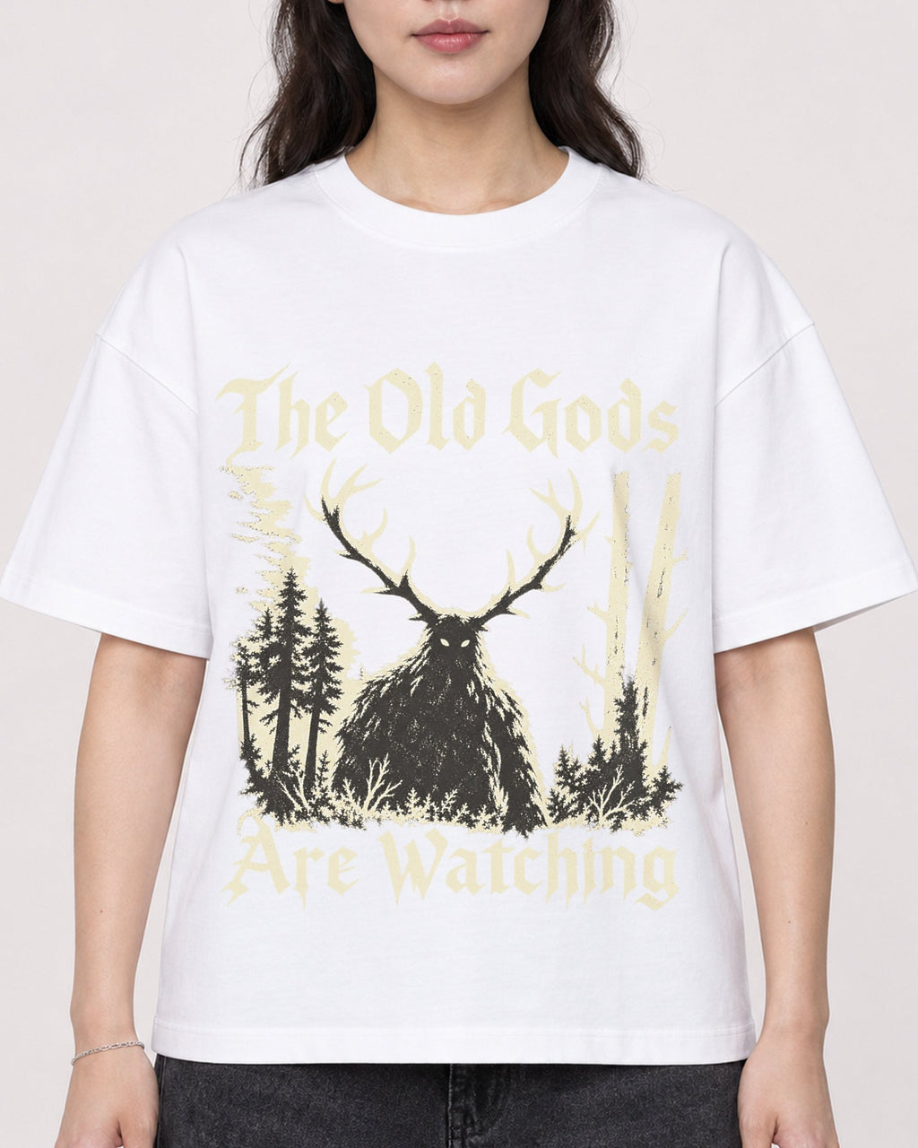 Mockup Boxy Heavyweight Tee White female close-up 03