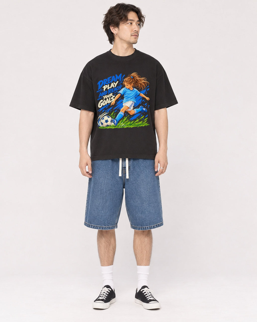 Mockup Boxy Heavyweight Tee Black male full-body 03