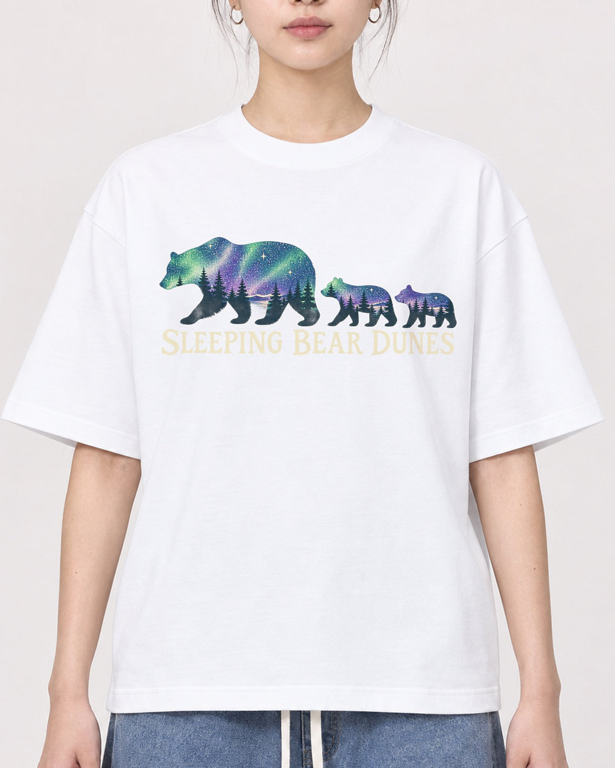 Mockup Boxy Heavyweight Tee White female close-up 41