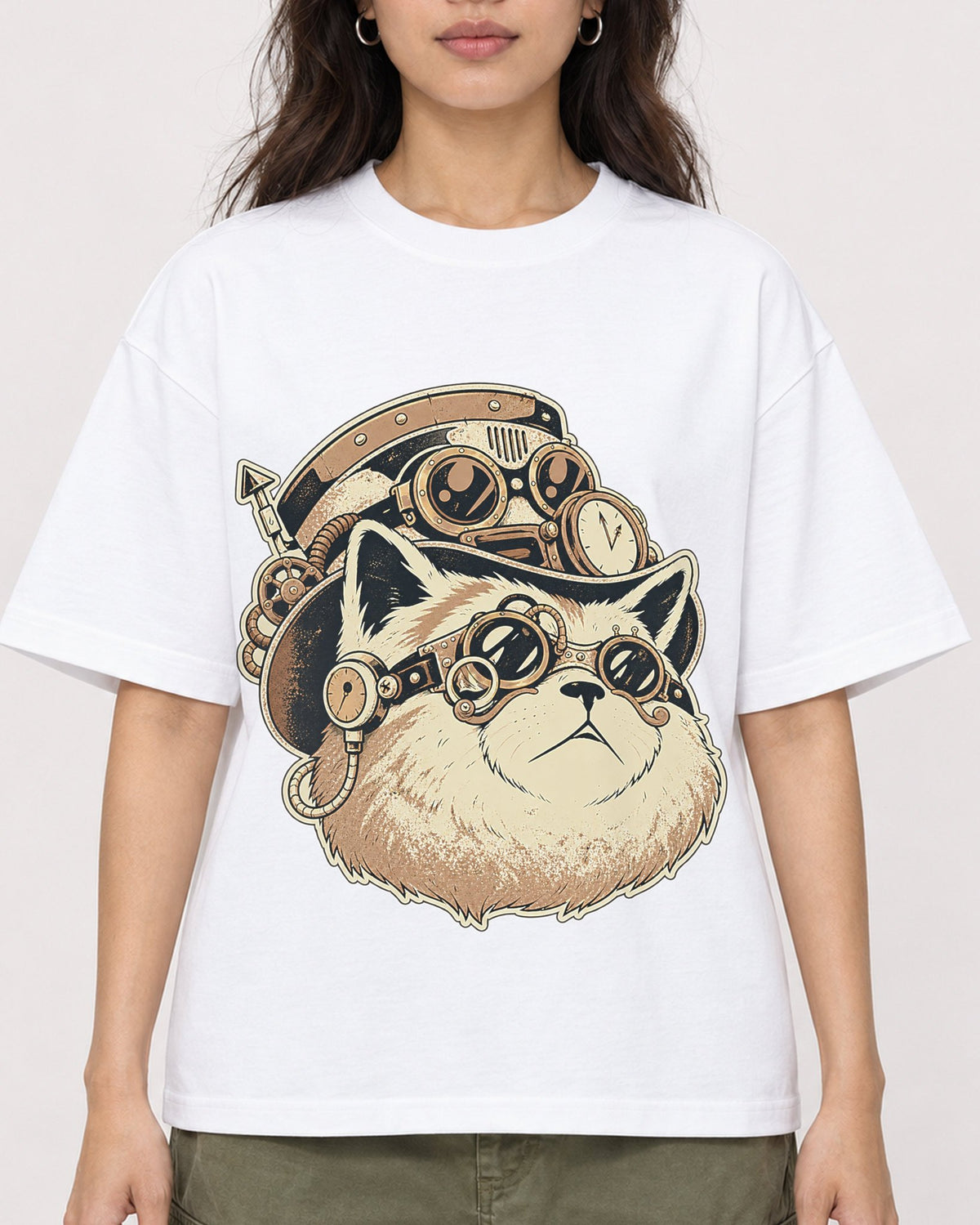 Mockup Boxy Heavyweight Tee White female close-up 02