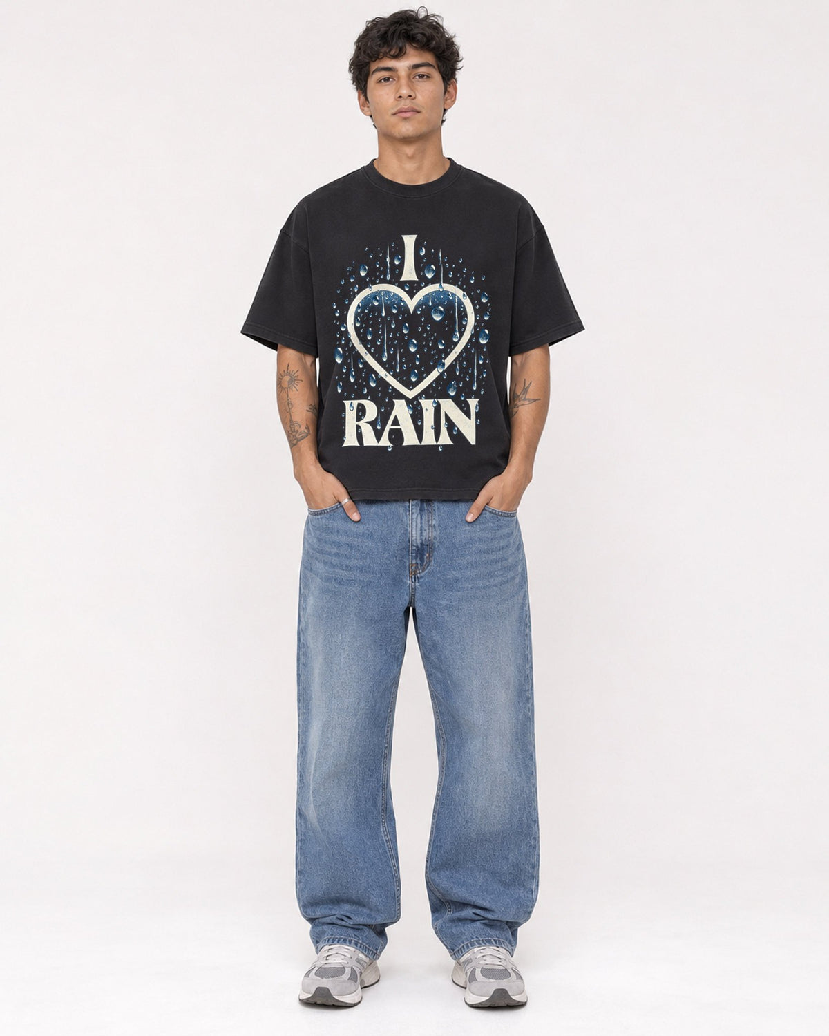Mockup Boxy Heavyweight Tee Black male full-body 06