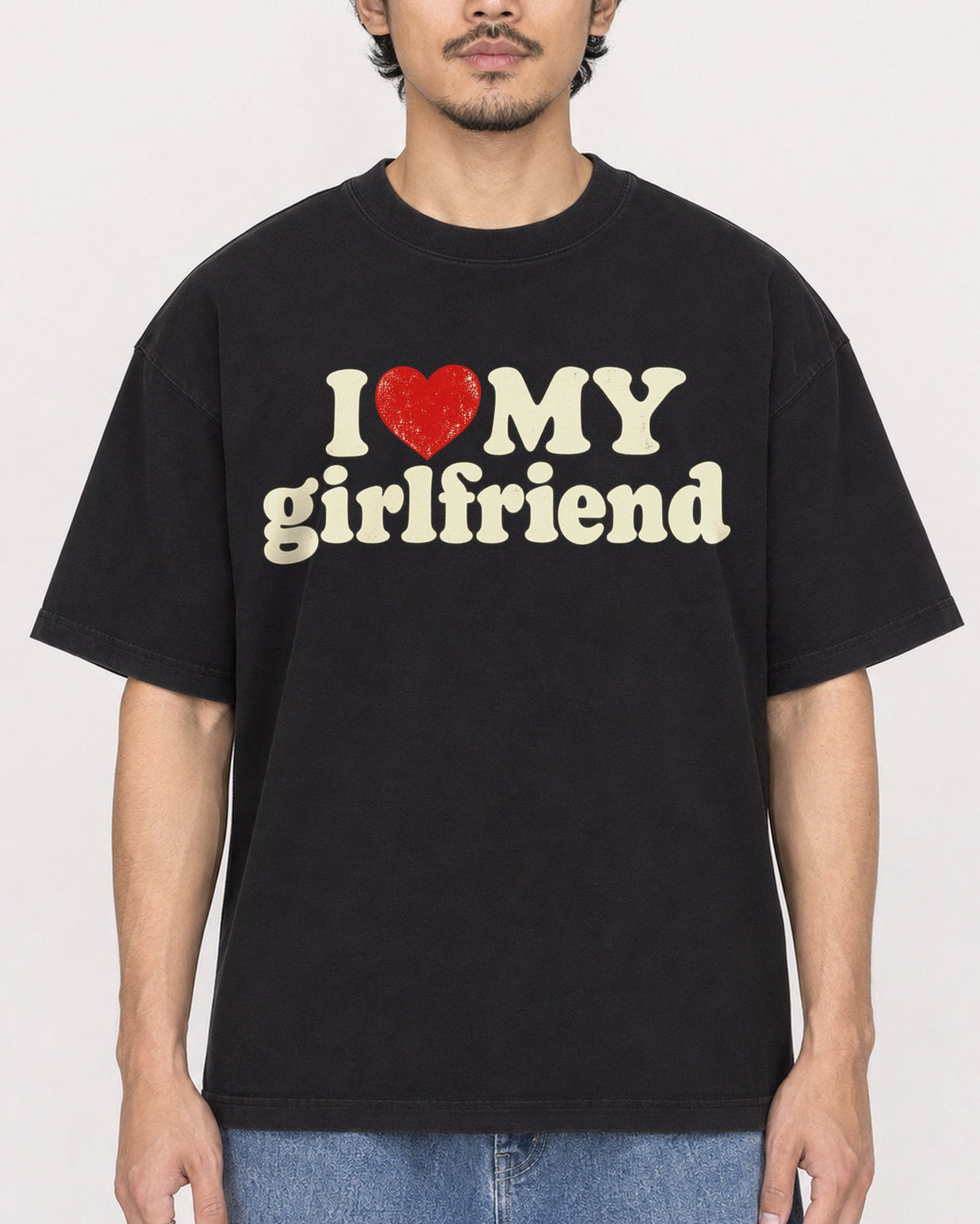 Mockup Boxy Heavyweight Tee Black male close-up 02