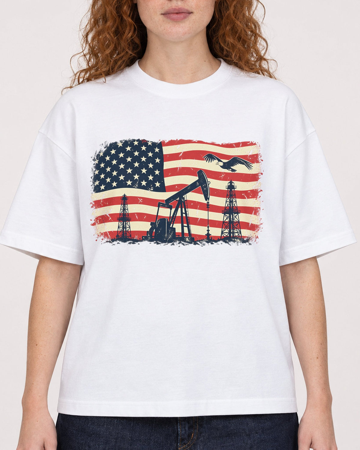 Mockup Boxy Heavyweight Tee White female close-up 09