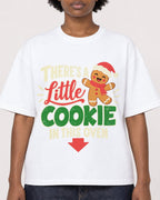 Mockup Boxy Heavyweight Tee White female close-up 14