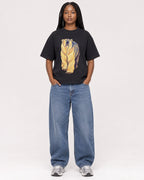 Mockup Boxy Heavyweight Tee Black female full-body 04