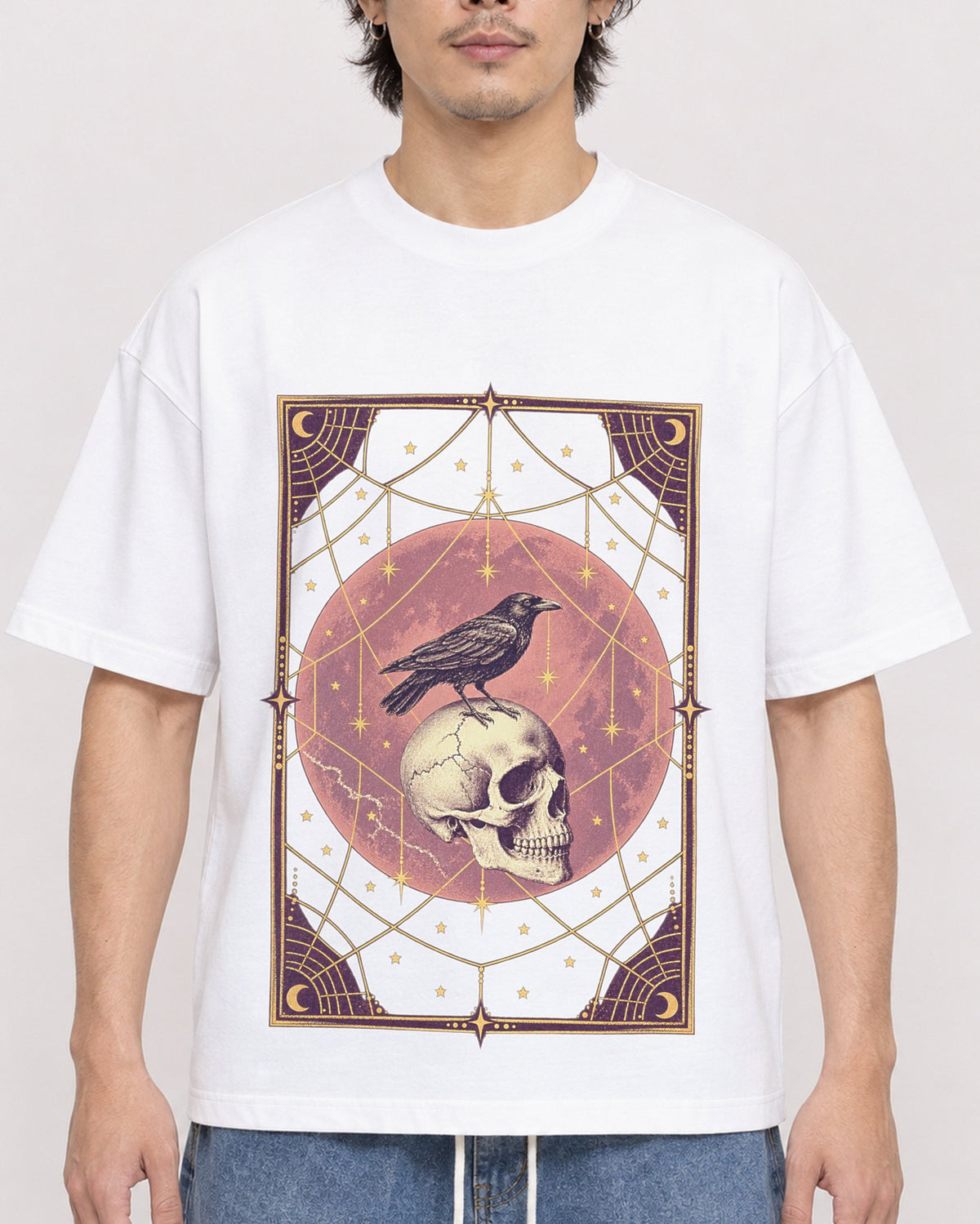 Mockup Boxy Heavyweight Tee White male close-up 03