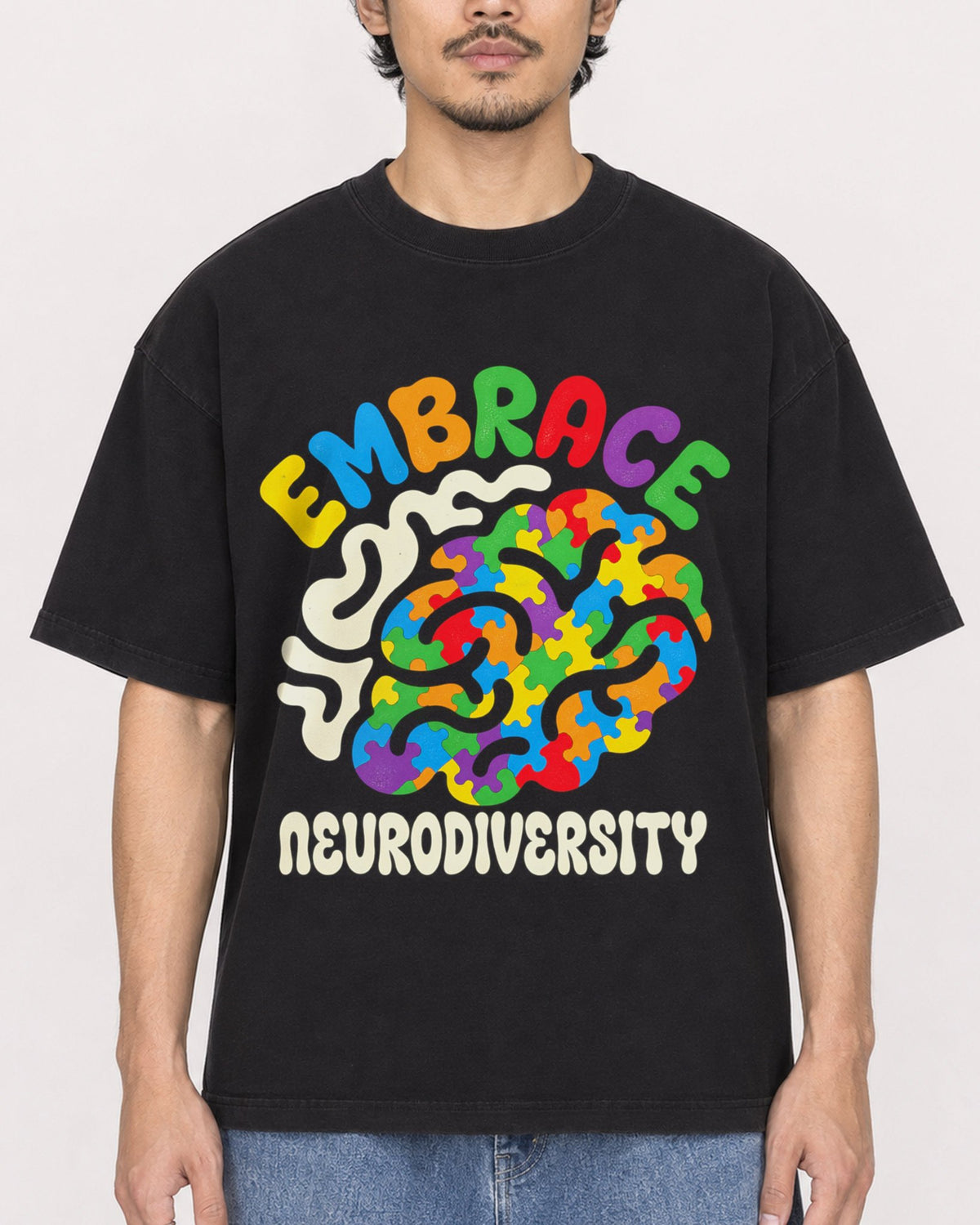 Mockup Boxy Heavyweight Tee Black male close-up 02