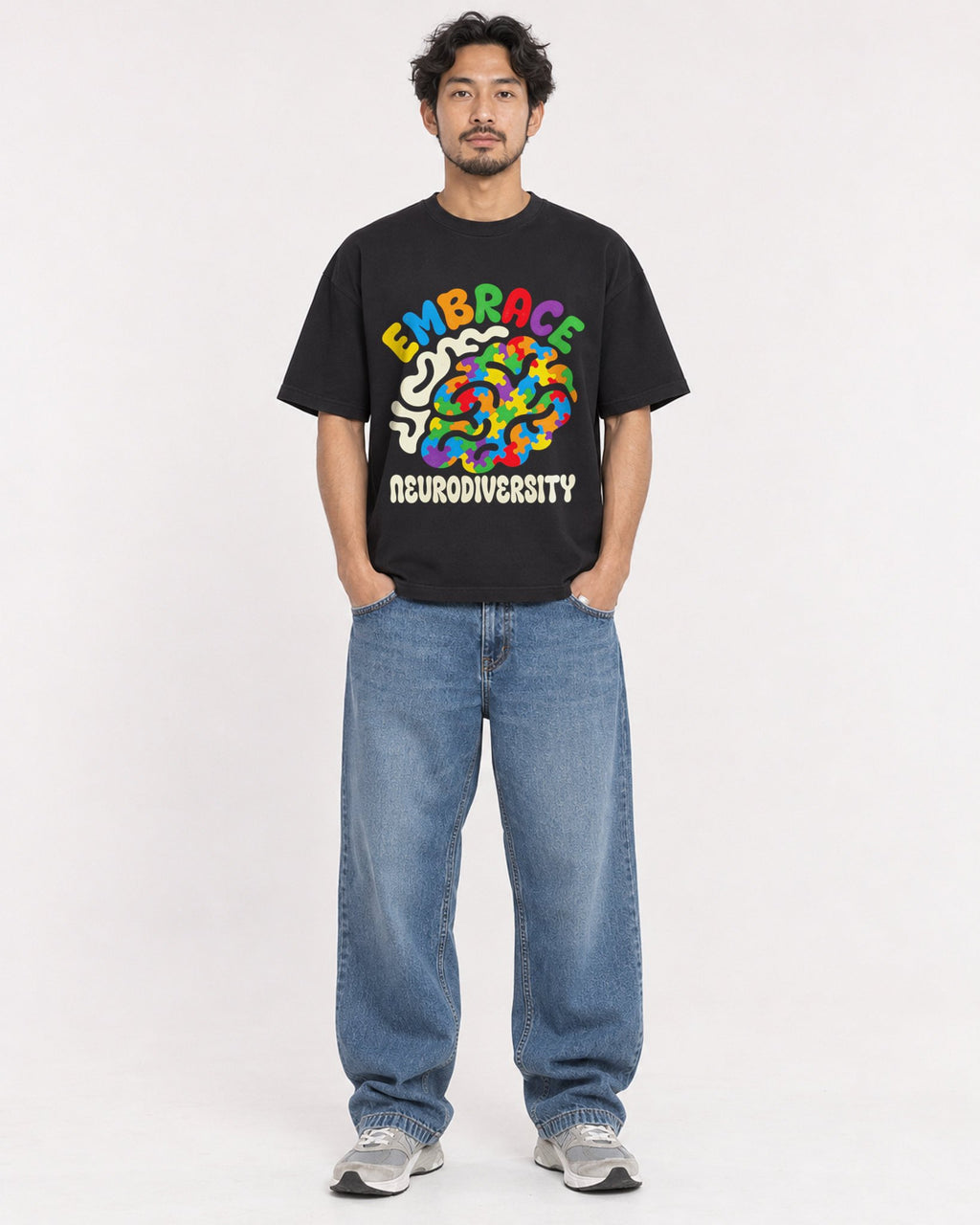 Mockup Boxy Heavyweight Tee Black male full-body 02