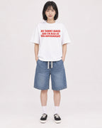 Mockup Boxy Heavyweight Tee White female full-body 11