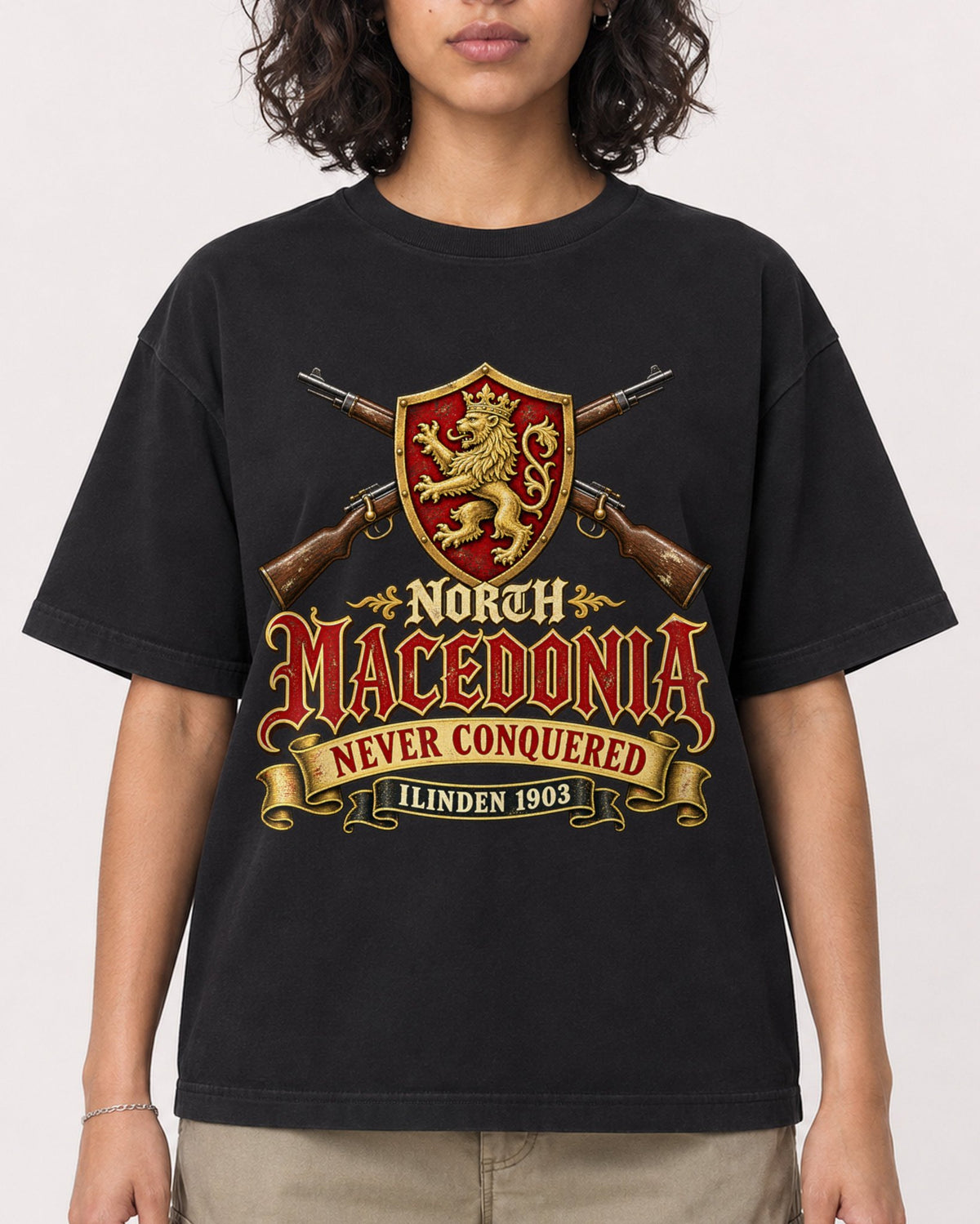 Mockup Boxy Heavyweight Tee Black female close-up 26