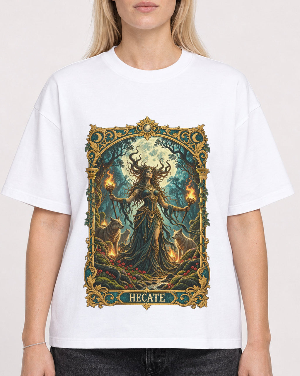 Mockup Boxy Heavyweight Tee White female close-up 08