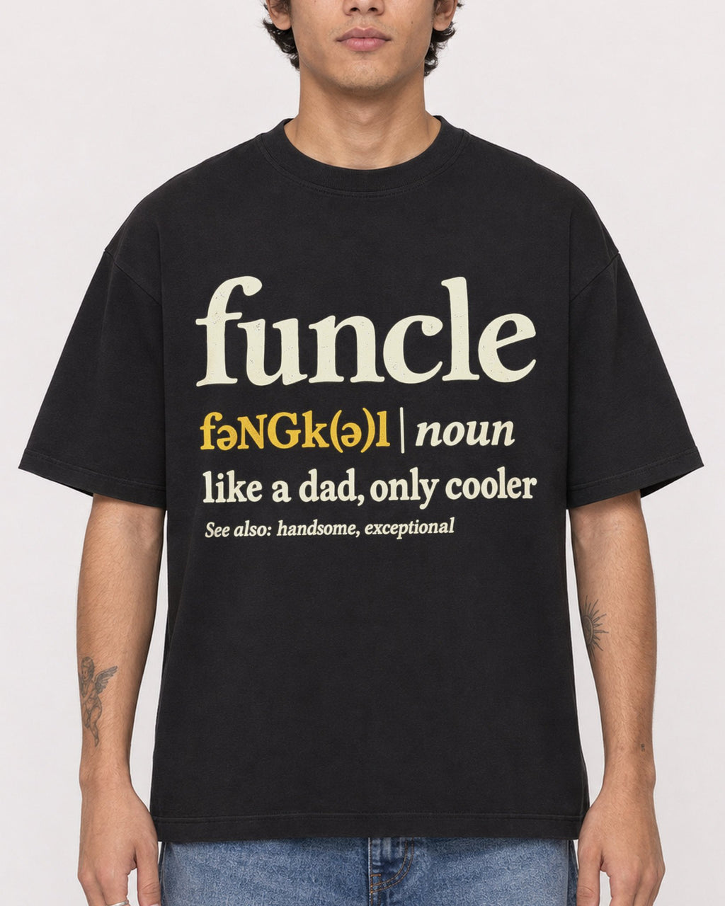 Mockup Boxy Heavyweight Tee Black male close-up 06