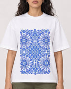 Mockup Boxy Heavyweight Tee White female close-up 07