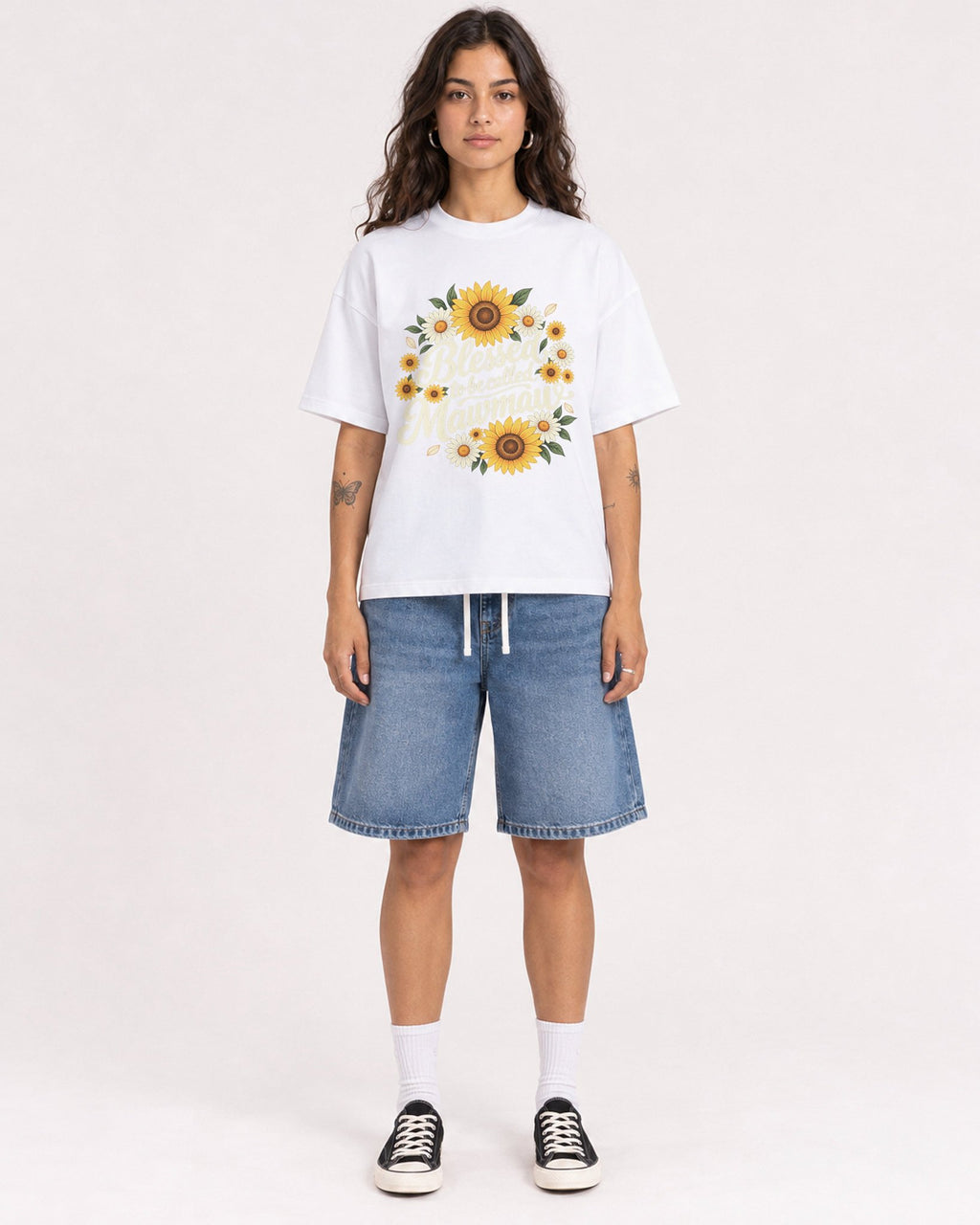 Mockup Boxy Heavyweight Tee White female full-body 06