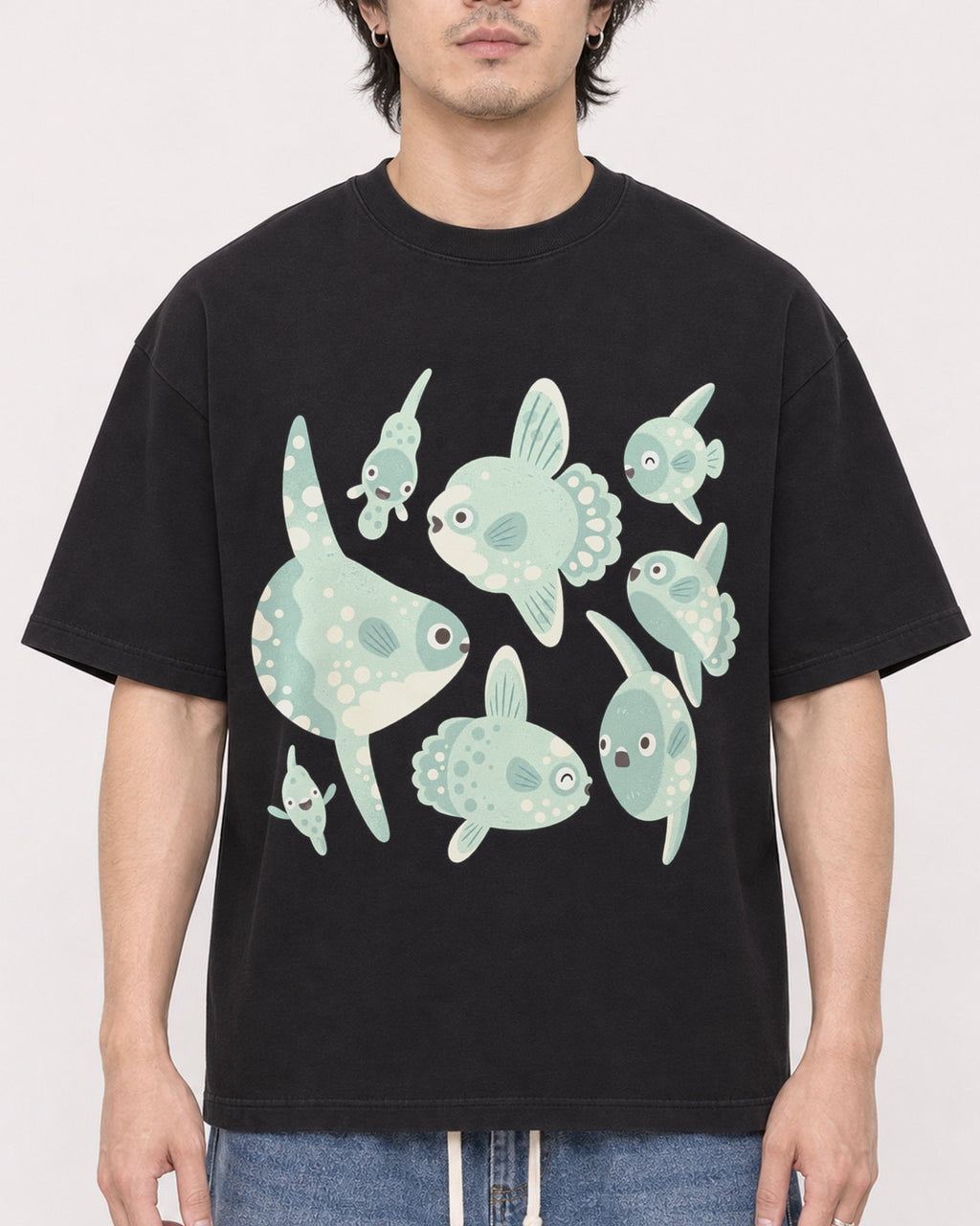 Mockup Boxy Heavyweight Tee Black male close-up 03