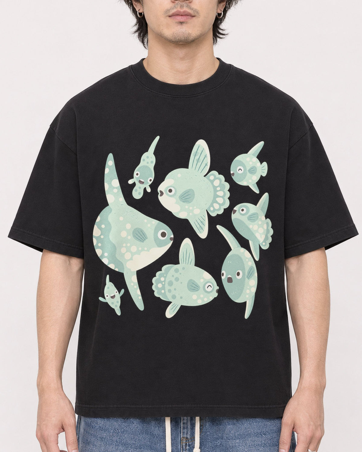 Mockup Boxy Heavyweight Tee Black male close-up 03