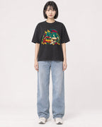 Mockup Boxy Heavyweight Tee Black female full-body 11