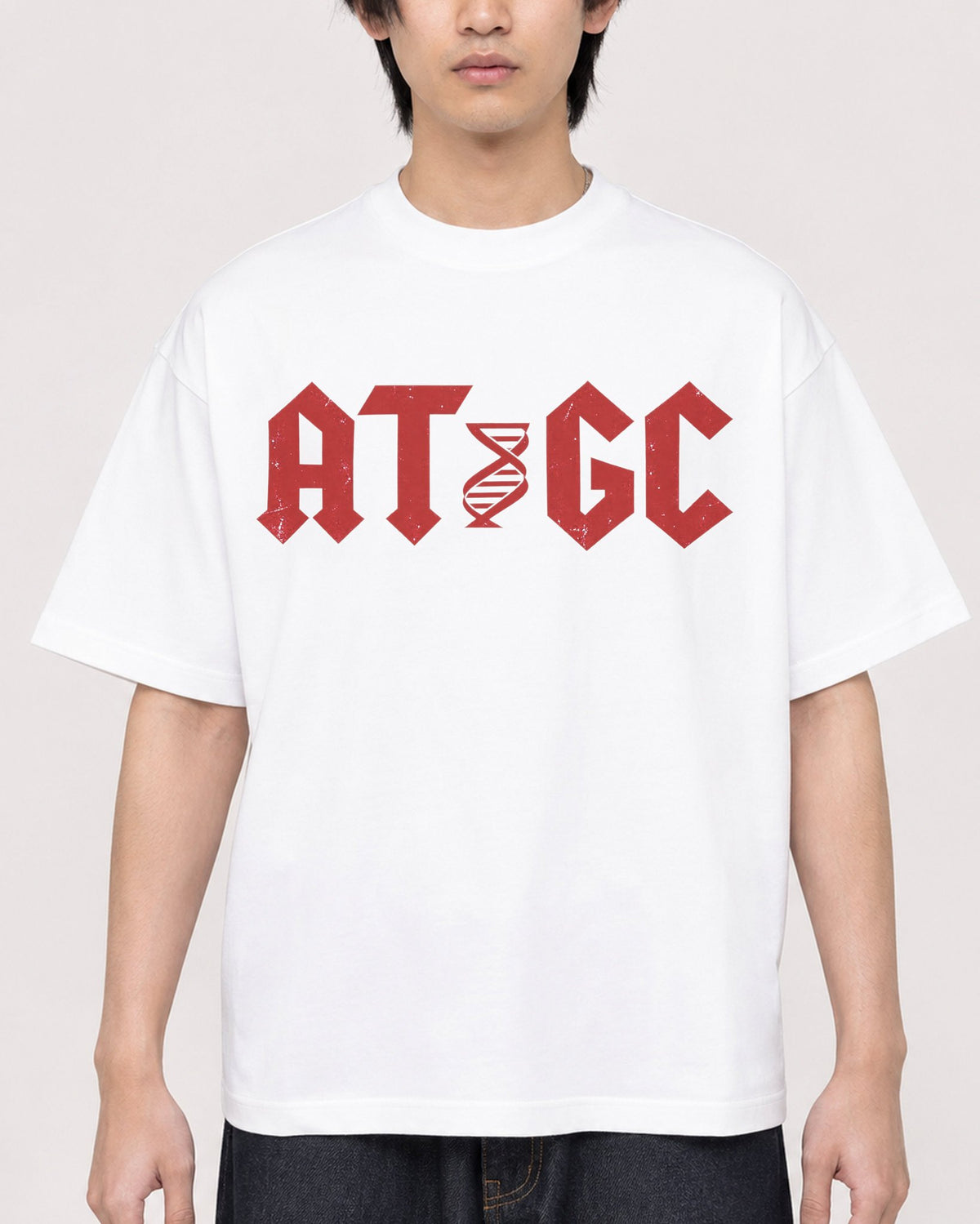 Mockup Boxy Heavyweight Tee White male close-up 11