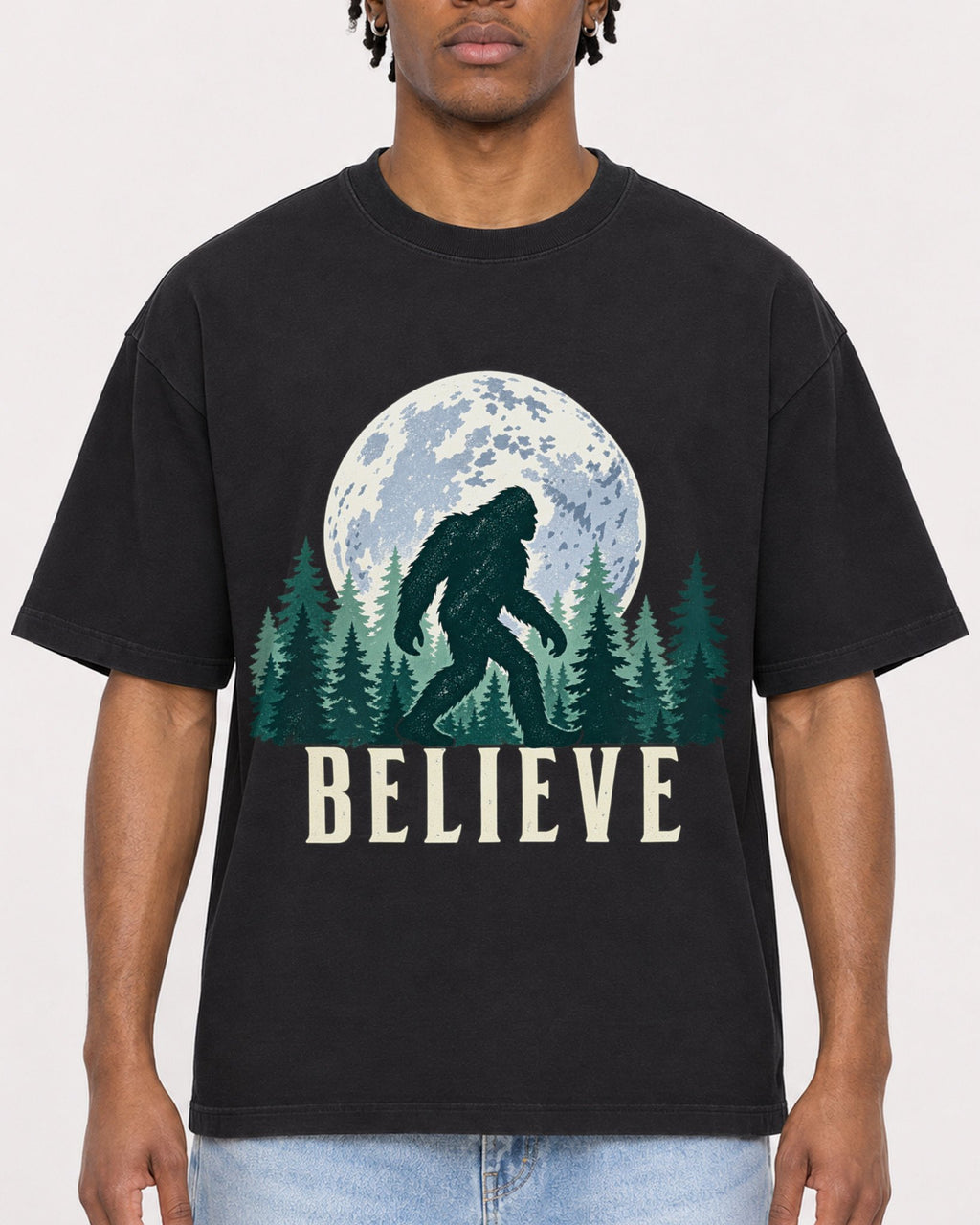 Mockup Boxy Heavyweight Tee Black male close-up 05