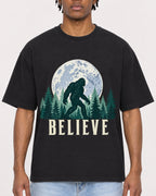 Mockup Boxy Heavyweight Tee Black male close-up 05