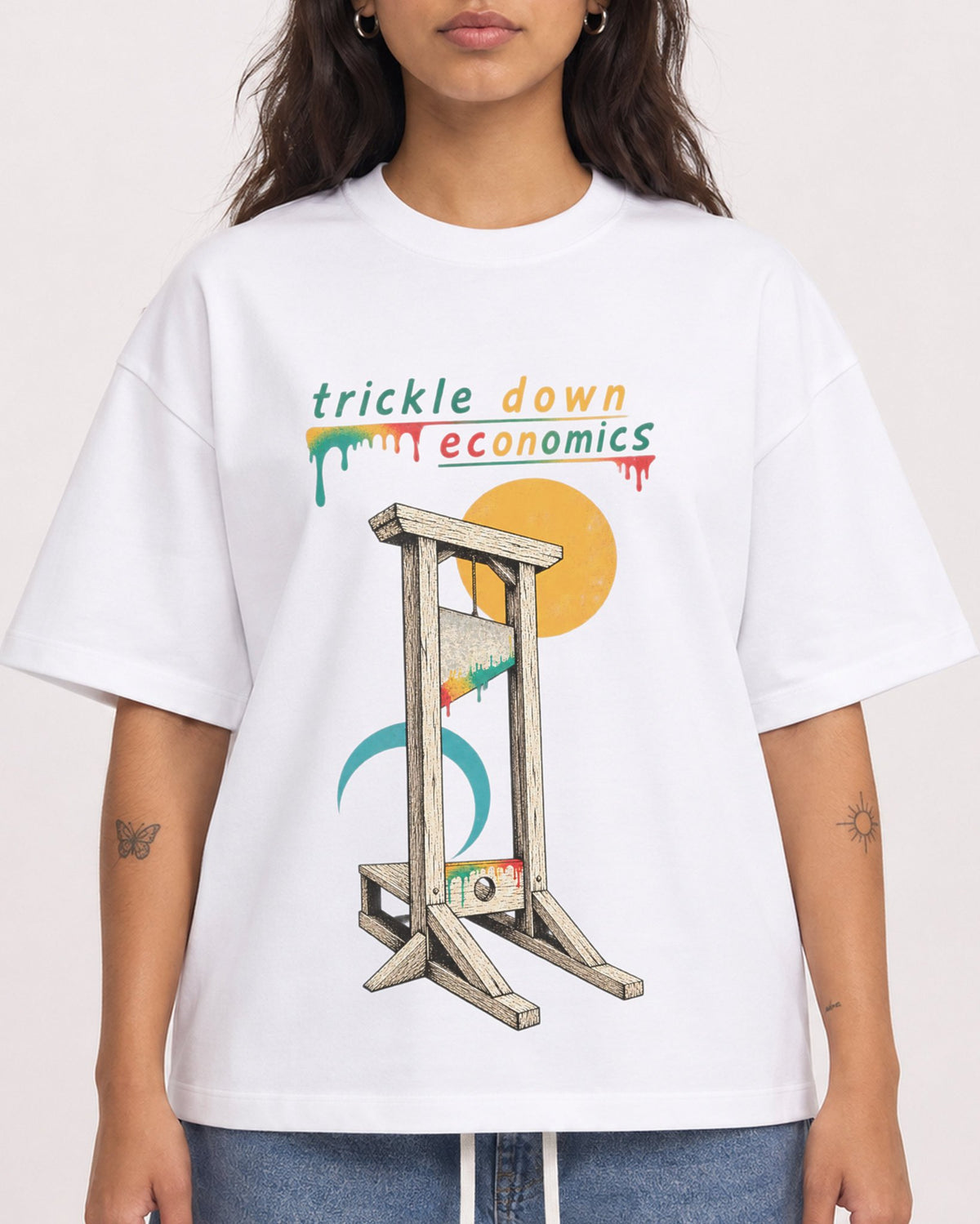 Mockup Boxy Heavyweight Tee White female close-up 06