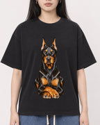 Mockup Boxy Heavyweight Tee Black female close-up 01