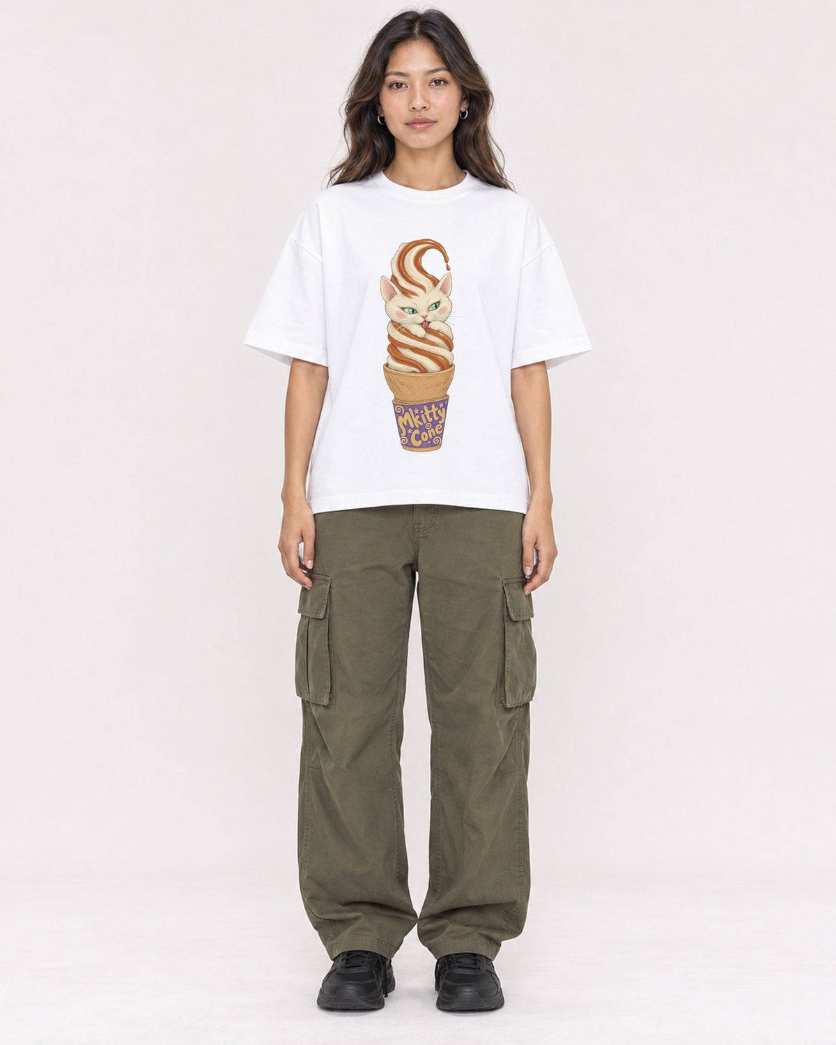 Mockup Boxy Heavyweight Tee White female full-body 02