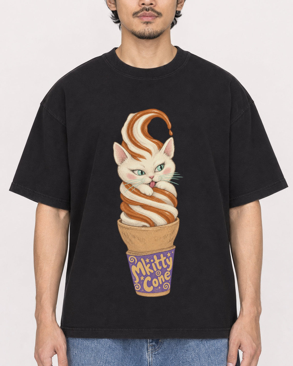 Mockup Boxy Heavyweight Tee Black male close-up 02