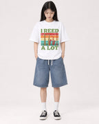 Mockup Boxy Heavyweight Tee White female full-body 01