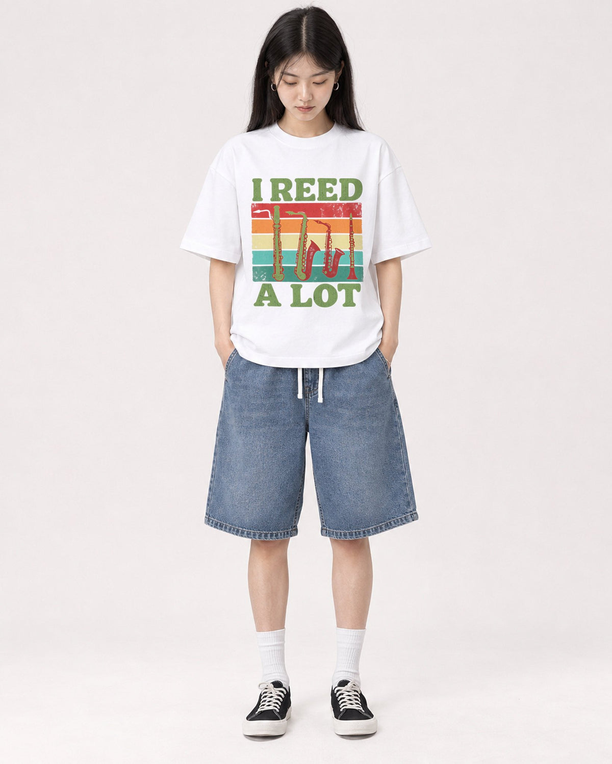 Mockup Boxy Heavyweight Tee White female full-body 01