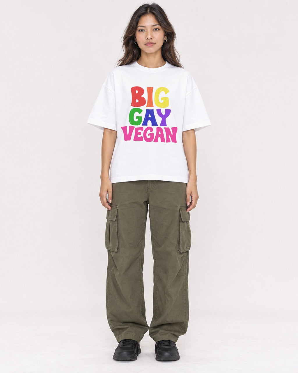 Mockup Boxy Heavyweight Tee White female full-body 02