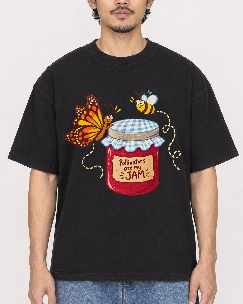 Mockup Boxy Heavyweight Tee Black male close-up 02