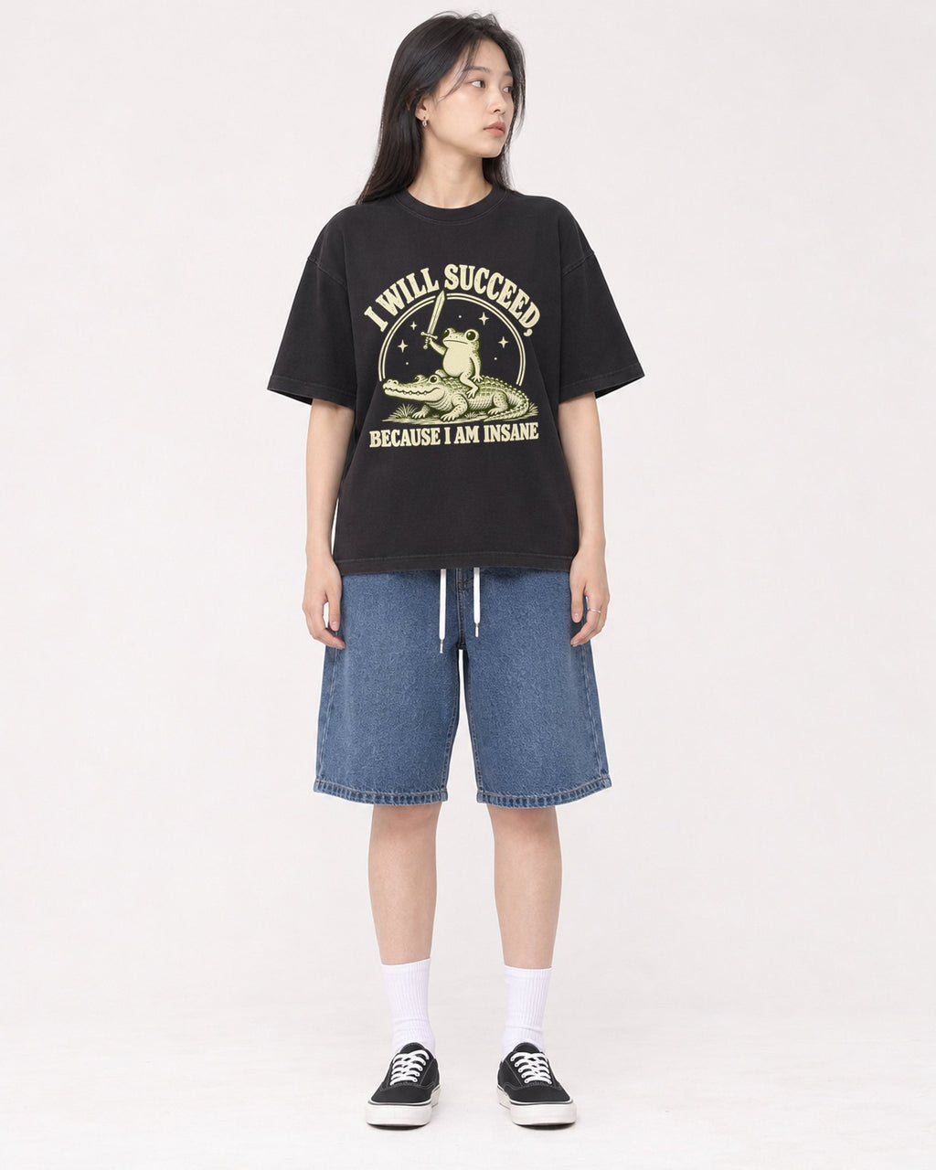 Mockup Boxy Heavyweight Tee Black female full-body 01