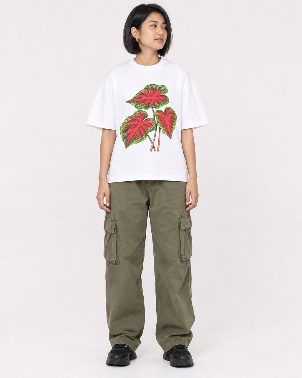 Mockup Boxy Heavyweight Tee White female full-body 32