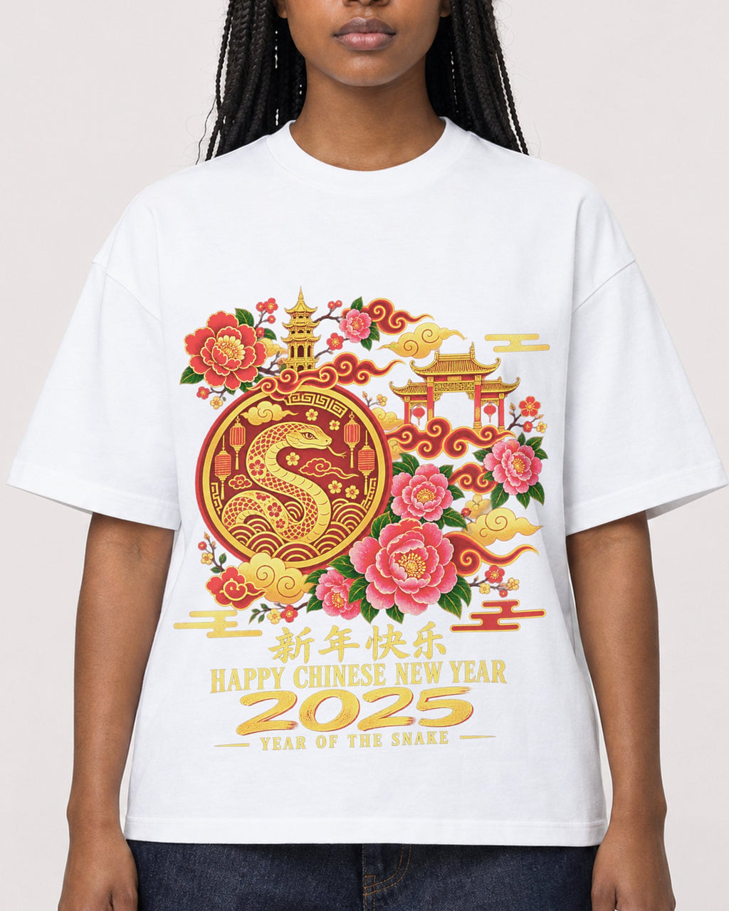 Mockup Boxy Heavyweight Tee White female close-up 04