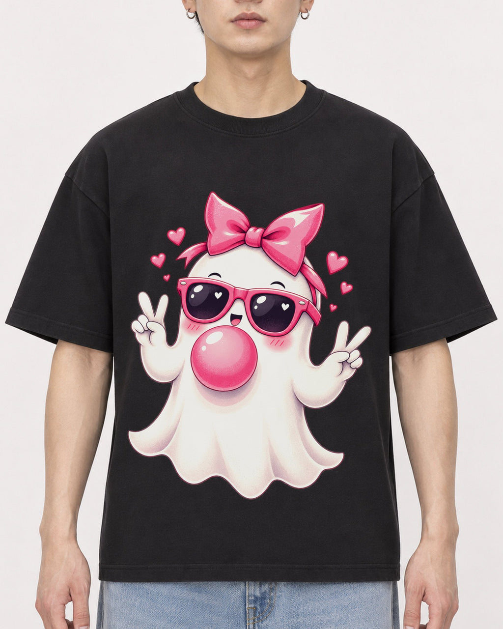 Mockup Boxy Heavyweight Tee Black male close-up 01