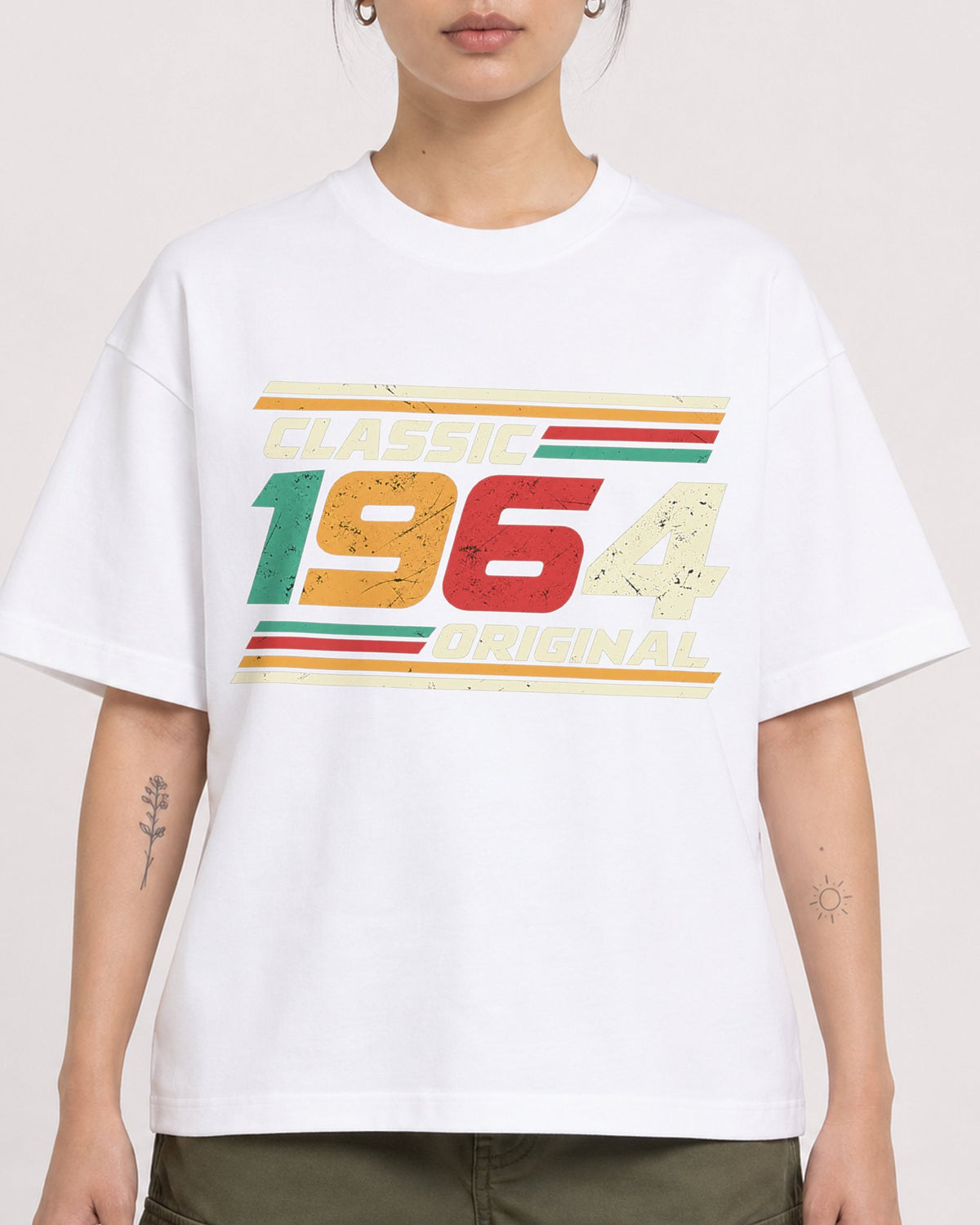 Mockup Boxy Heavyweight Tee White female close-up 12
