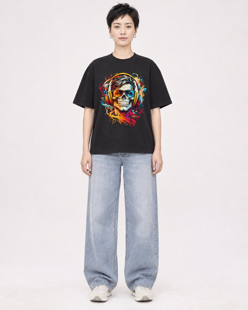 Mockup Boxy Heavyweight Tee Black female full-body 23