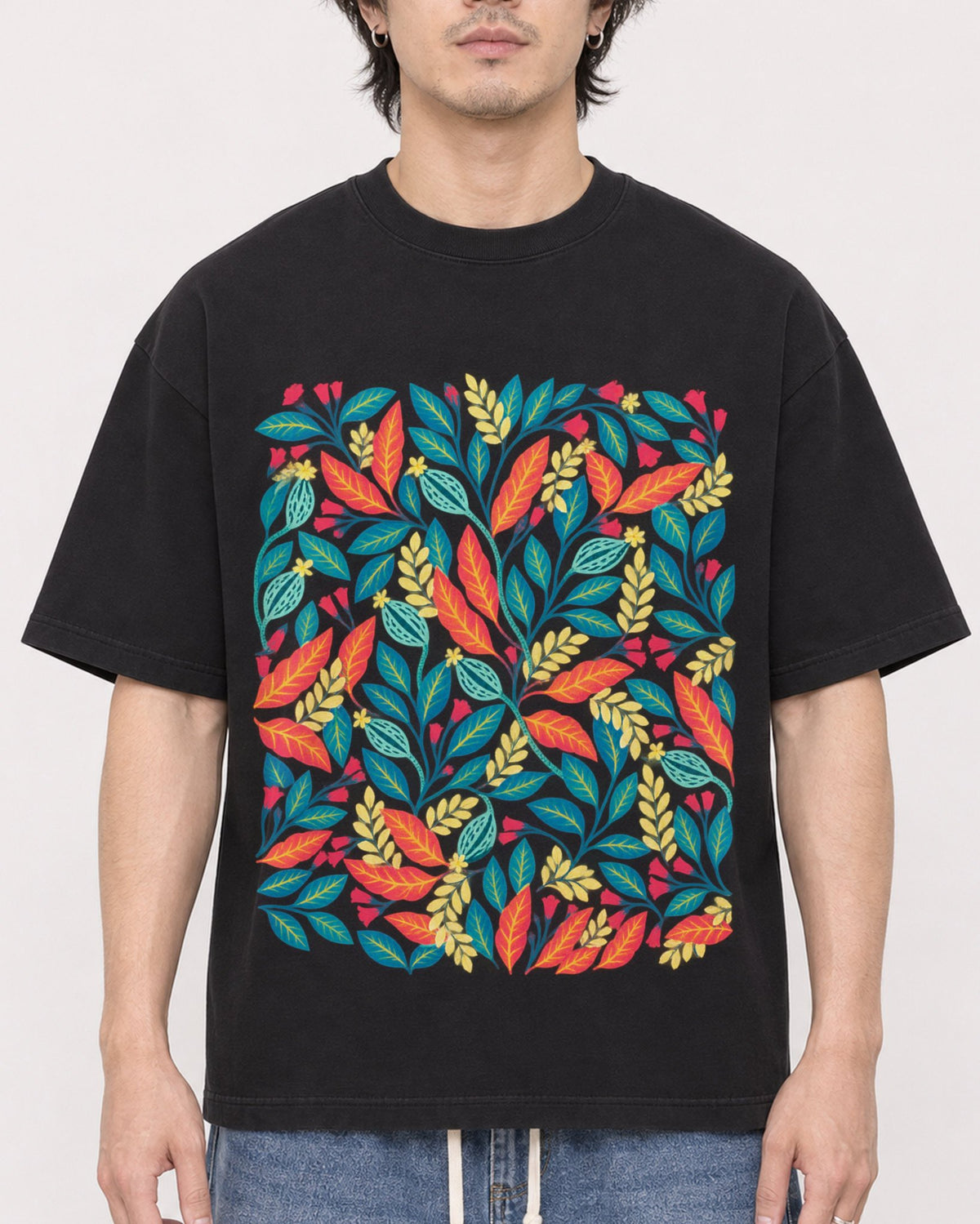 Mockup Boxy Heavyweight Tee Black male close-up 03