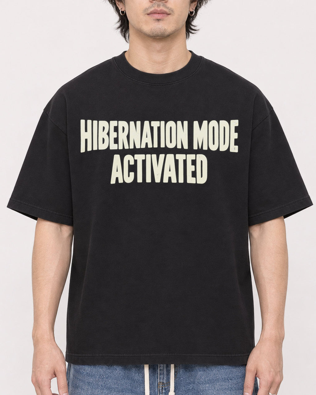 Mockup Boxy Heavyweight Tee Black male close-up 03